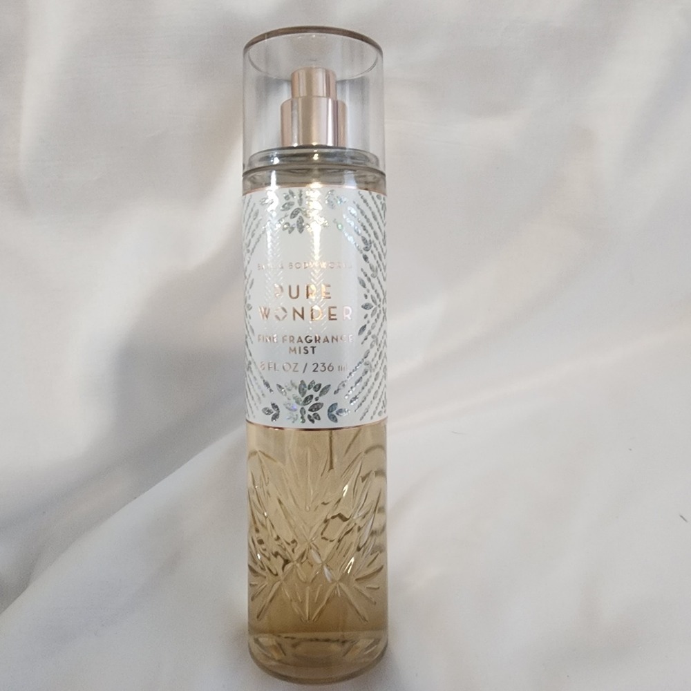 Bath & Body Works Pure Wonder Fine Fragrance Mist 8 fl oz / 236 mL